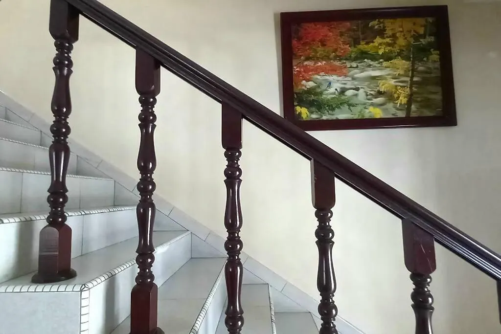 Spacious End-Lot House, 3 Parkings @Ipoh, Tambun Holiday home